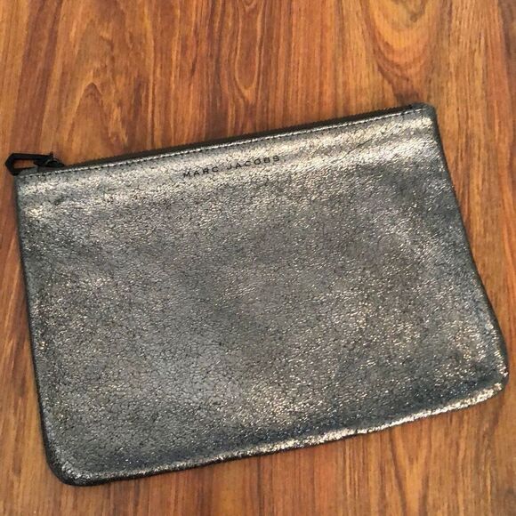 Marc Jacobs Neiman Marcus for target Genuine leather gunmetal distressed pouch c - Picture 1 of 5
